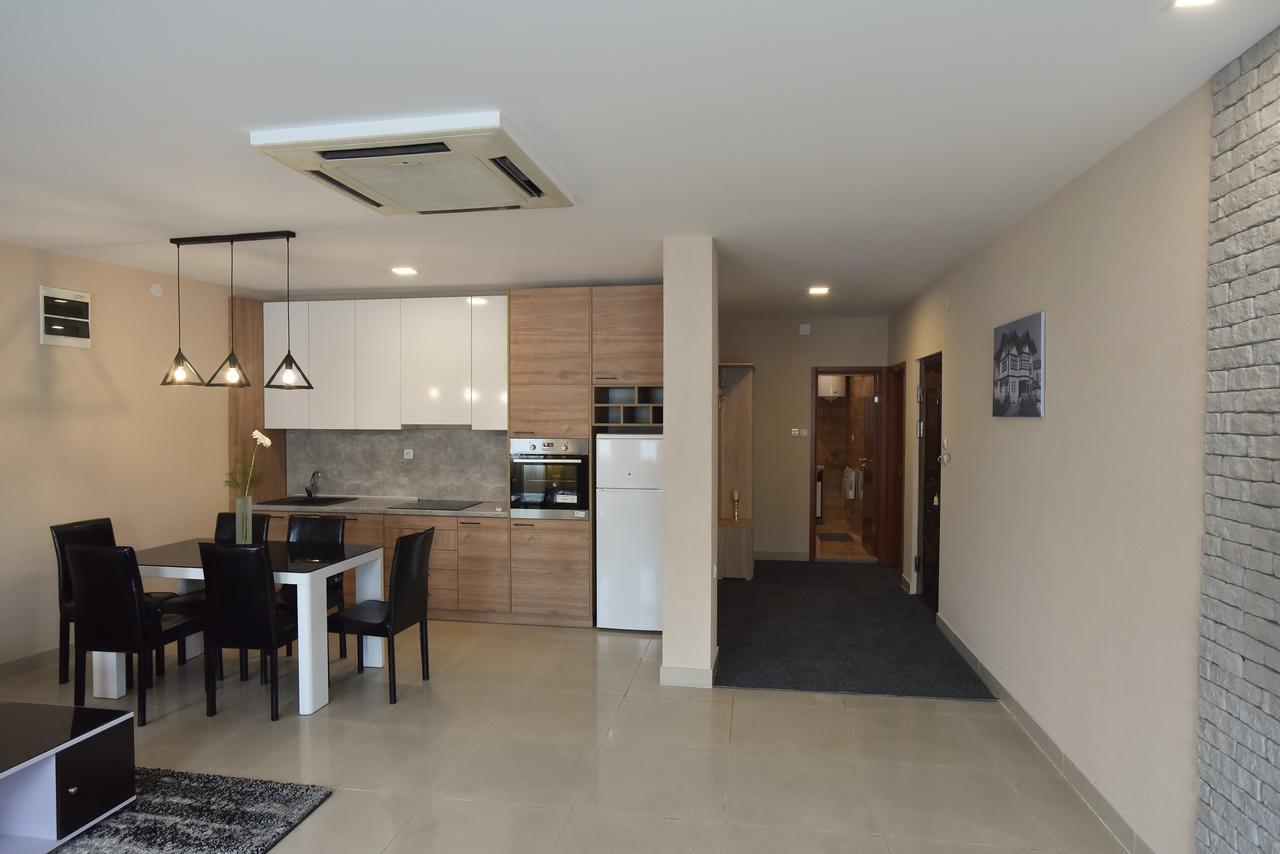 City Center Apartments Пирот Экстерьер фото