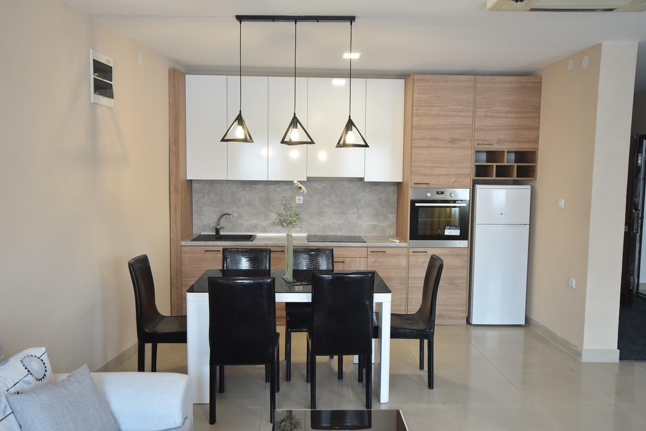City Center Apartments Пирот Экстерьер фото