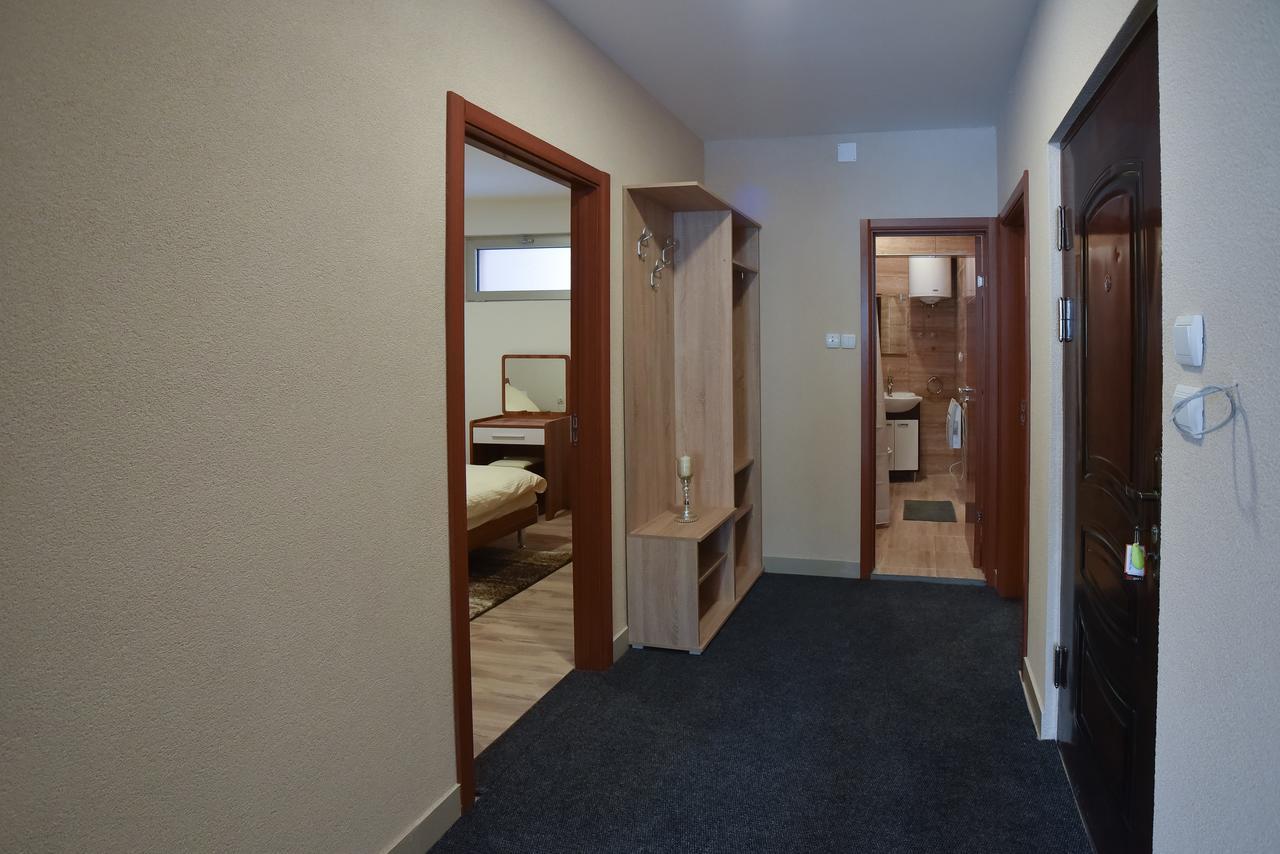 City Center Apartments Пирот Экстерьер фото