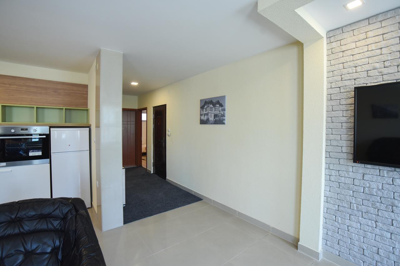 City Center Apartments Пирот Экстерьер фото