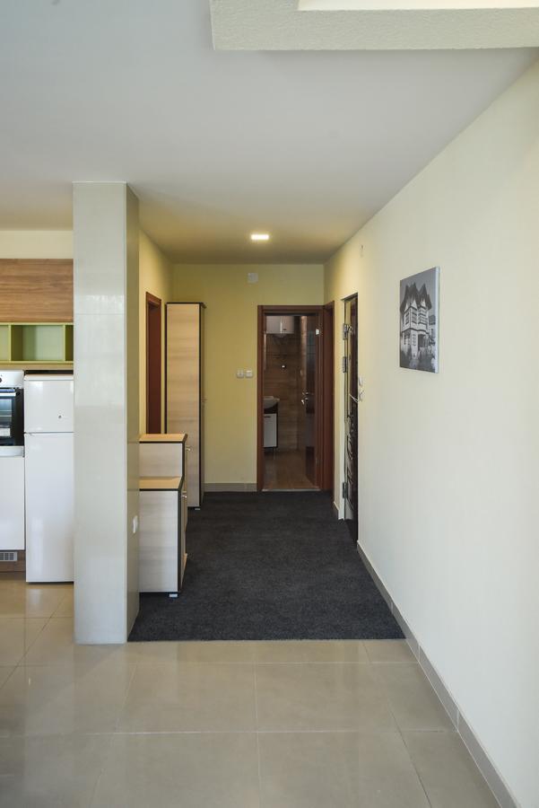 City Center Apartments Пирот Экстерьер фото