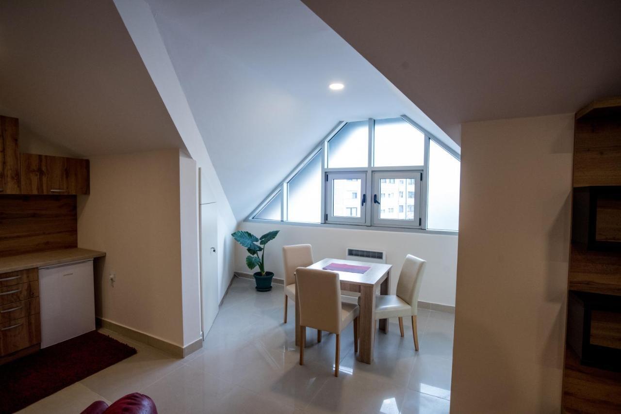 City Center Apartments Пирот Экстерьер фото