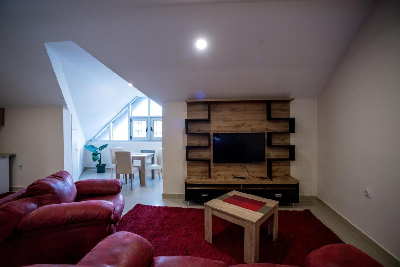 City Center Apartments Пирот Экстерьер фото